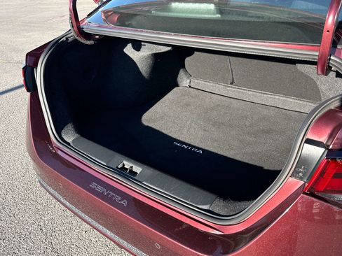 Used 2021 Nissan Sentra SV image 14