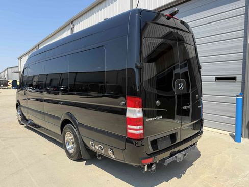 Used 2017 Mercedes-Benz Sprinter 3500 image 65