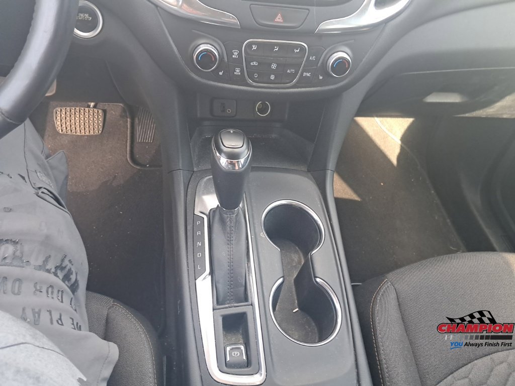 Used 2018 Chevrolet Equinox LT FWD image 28