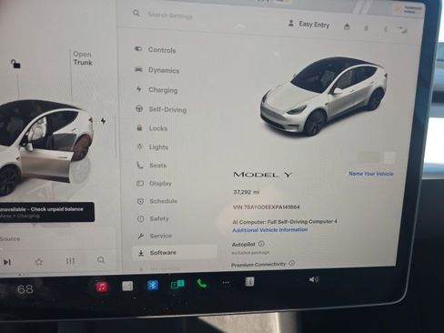 Used 2023 Tesla Model Y Long Range image 19