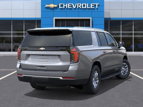New 2026 Chevrolet Suburban LS image 4