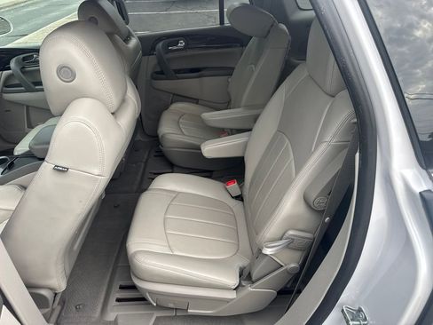 Used 2016 Buick Enclave Premium w/ Experience Buick Package FWD image 32