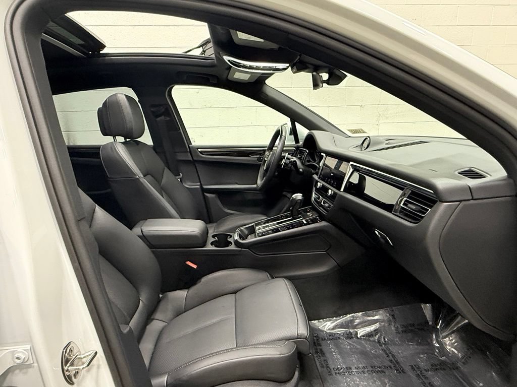 Used 2024 Porsche Macan S AWD/4WD image 42