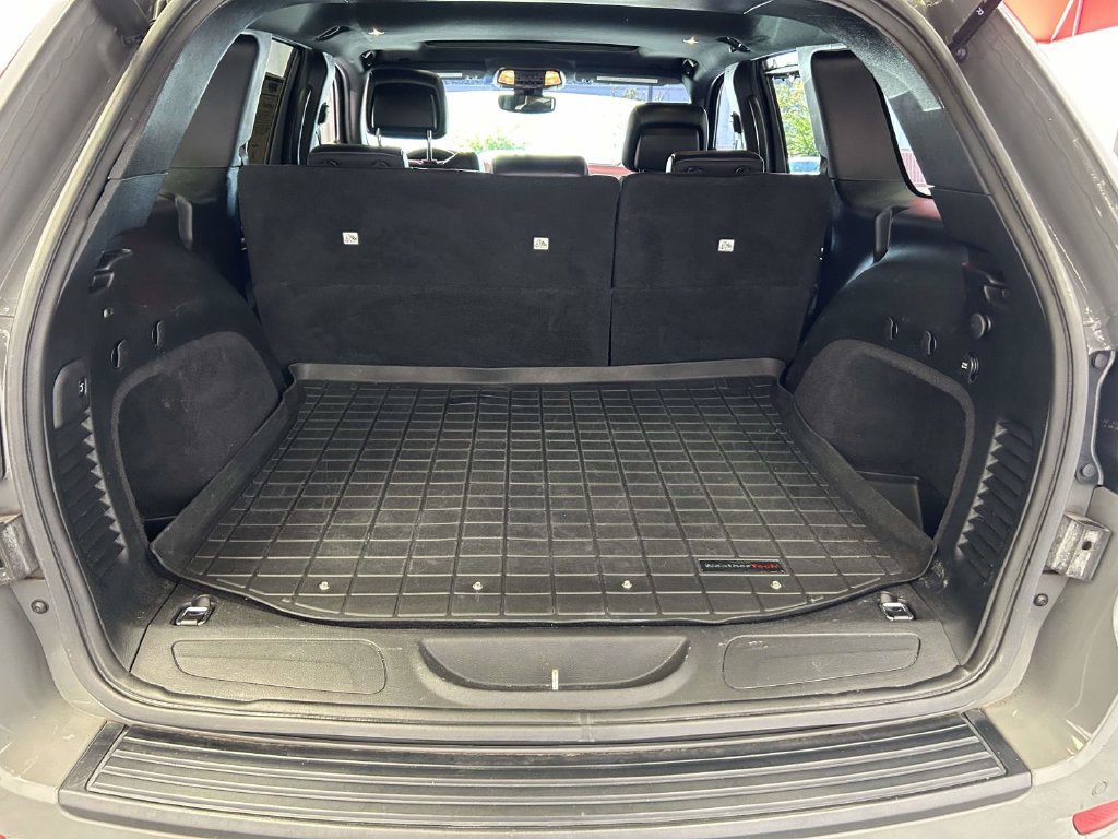 Used 2019 Jeep Grand Cherokee Altitude AWD/4WD image 11