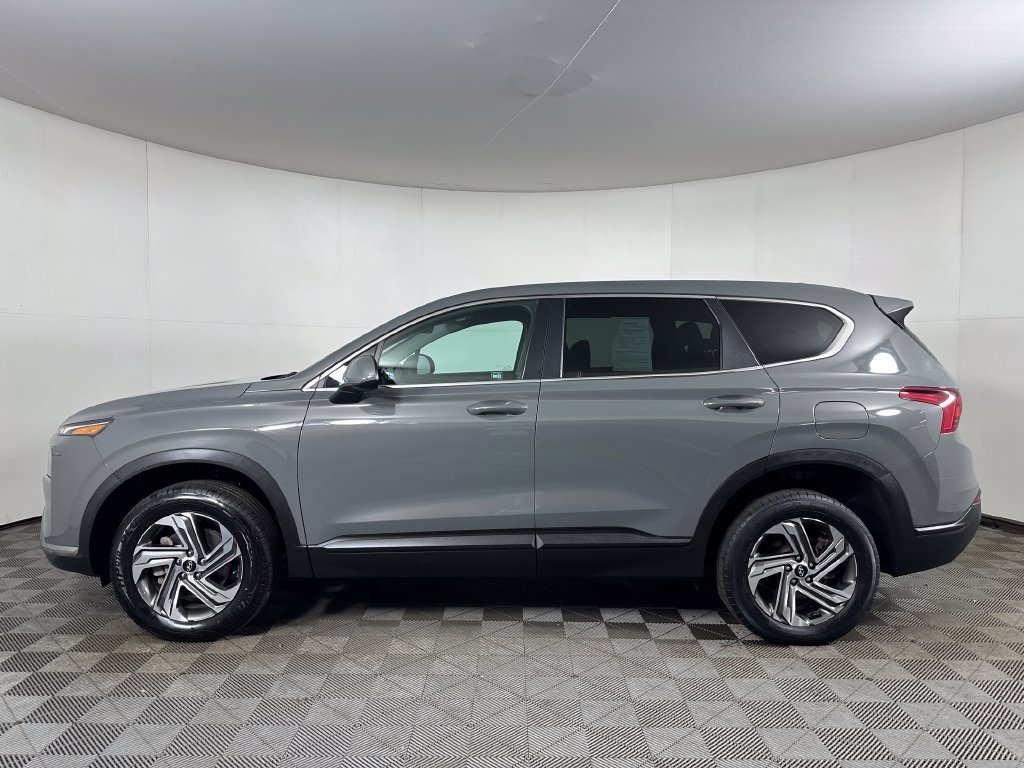 Used 2021 Hyundai Santa Fe SE AWD/4WD image 2