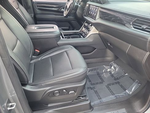 Used 2021 GMC Yukon Denali w/ Denali Ultimate Package image 14