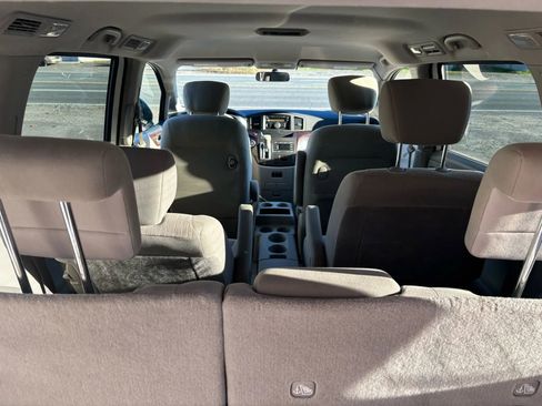 Used 2012 Nissan Quest S image 15