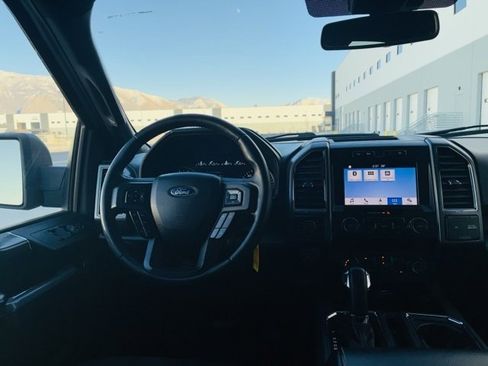 Used 2019 Ford F150 XLT w/ Equipment Group 302A Luxury image 10