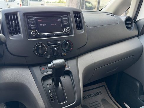 Used 2018 Nissan NV200 SV FWD image 20