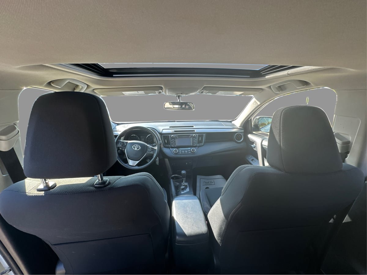 Used 2016 Toyota RAV4 XLE AWD/4WD image 24