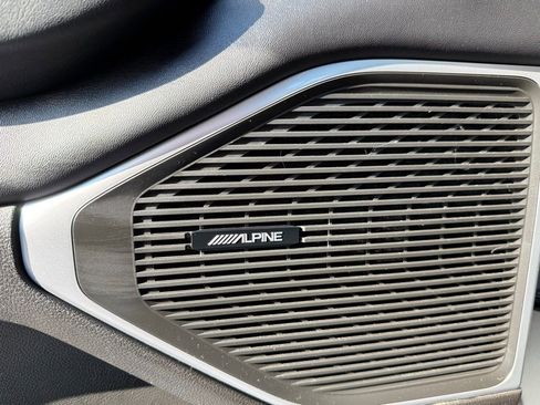 Used 2024 Jeep Wagoneer L Series II w/ Flexible Seating Group image 22