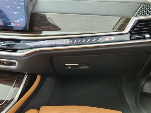 Used 2026 BMW X7 xDrive40i image 40