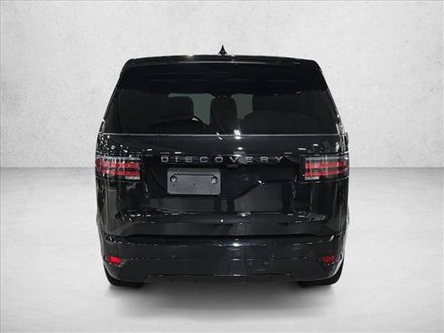Used 2024 Land Rover Discovery Dynamic SE AWD/4WD image 5