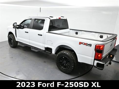 Used 2023 Ford F250 XL w/ STX Appearance Package image 30