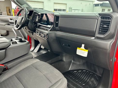 Used 2024 Chevrolet Silverado 3500 LT w/ Convenience Package image 37