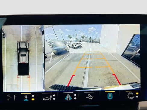 Used 2024 Chevrolet Silverado 2500 LTZ w/ LTZ Premium Package image 14