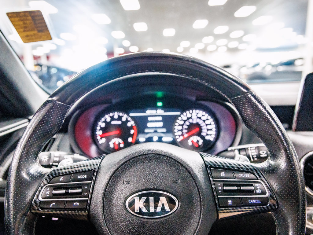 Used 2021 Kia Stinger GT2 w/ Paint Protection Package RWD image 18