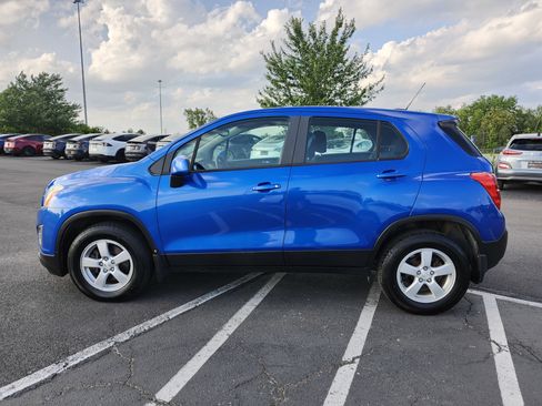 Used 2016 Chevrolet Trax LS w/ LPO, Protection Package AWD/4WD image 11