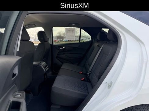 Used 2024 Chevrolet Equinox LT image 9