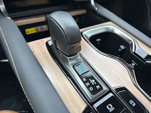 Used 2023 Lexus RX 350 Premium image 17