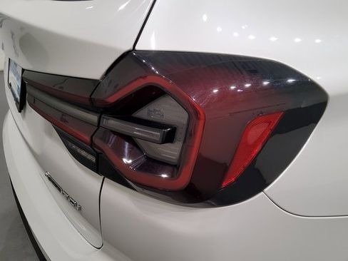 Used 2023 BMW X3 xDrive30i image 9