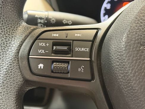 Used 2024 Honda HR-V LX image 5
