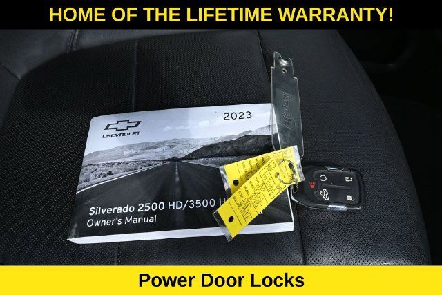 Used 2023 Chevrolet Silverado 2500 LTZ AWD/4WD image 29