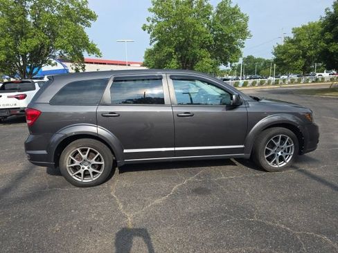Used 2015 Dodge Journey R/T w/ Flexible Seating Group FWD image 8