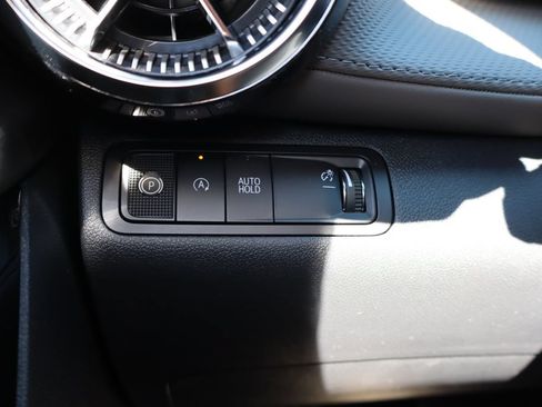 New 2027 Chevrolet Equinox LT w/ Convenience Package II FWD image 17