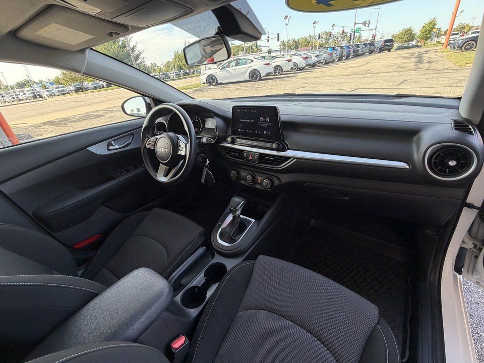 Used 2024 Kia Forte LXS FWD image 22