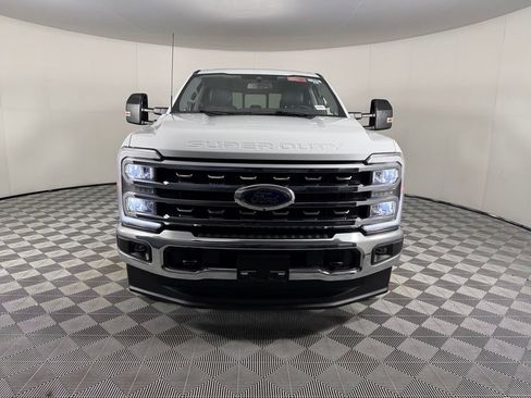 Used 2024 Ford F250 Lariat AWD/4WD image 9