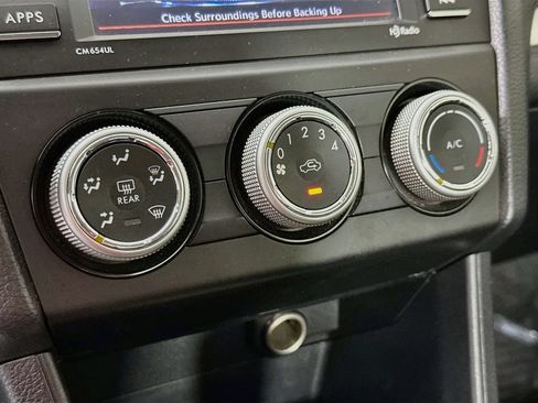 Used 2015 Subaru Impreza 2.0i AWD/4WD image 16