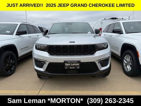 New 2025 Jeep Grand Cherokee Limited w/ Black Appearance Package image 2