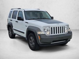 Used 2011 Jeep Liberty Renegade w/ Trailer Tow Class III Group video 3
