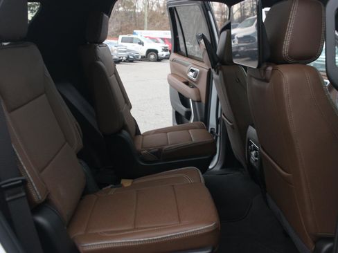 Used 2024 Chevrolet Tahoe High Country image 39