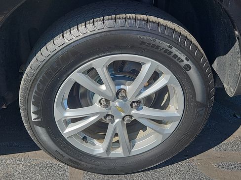 Used 2017 Chevrolet Equinox LS AWD/4WD image 21