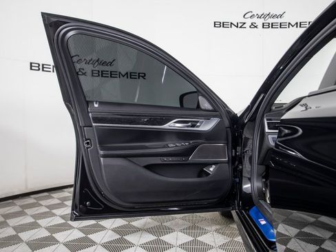 Used 2022 BMW 750i xDrive w/ Luxury Rear Seating Package image 20