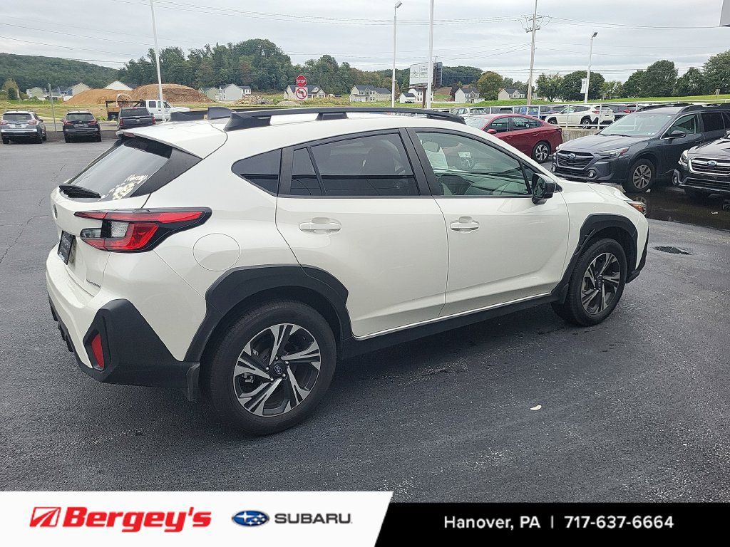 Used 2024 Subaru Crosstrek 2.0i Premium AWD/4WD image 4