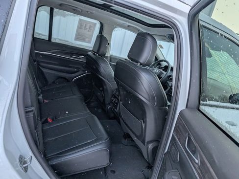 Used 2022 Jeep Grand Cherokee Limited 4xe image 19