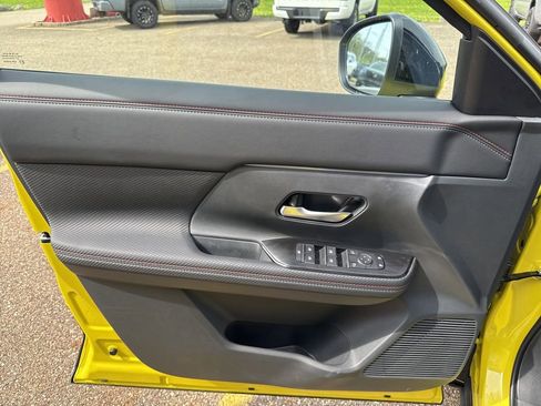 New 2026 Nissan Kicks SR w/ SR Premium Package image 10