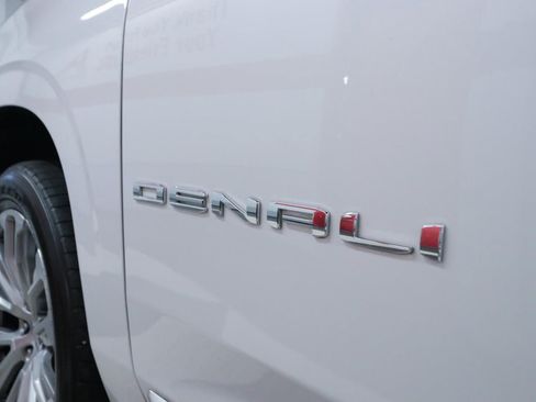 Used 2021 GMC Yukon XL Denali w/ Denali Premium Package RWD image 45