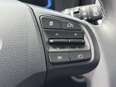 Certified 2026 Hyundai Venue SEL FWD image 18