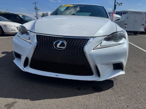 Used 2016 Lexus IS 300 AWD image 17