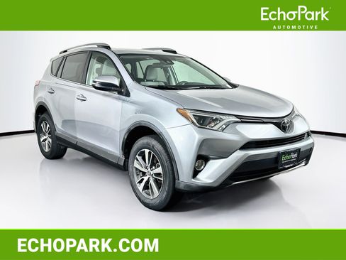 Used 2018 Toyota RAV4 XLE w/ Plus Extra Value Package AWD/4WD image 1