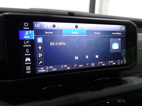 Used 2024 Jeep Wrangler Sahara image 29