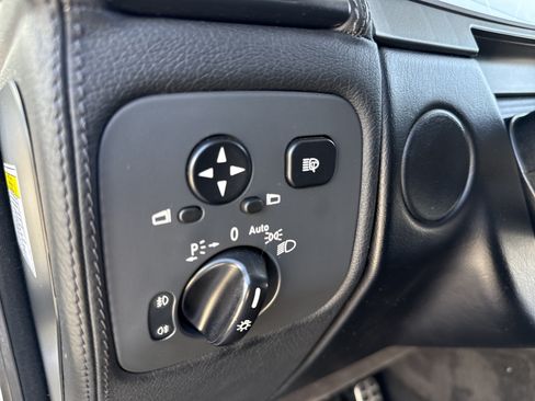 Used 2010 Mercedes-Benz G 550 image 18