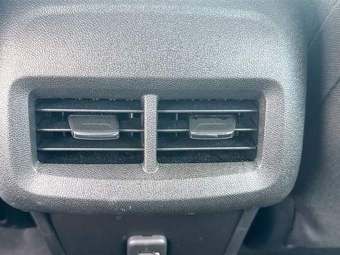 Used 2022 Chevrolet Equinox LS AWD/4WD image 27
