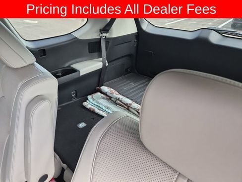 Used 2025 Toyota Grand Highlander AWD Hybrid image 17