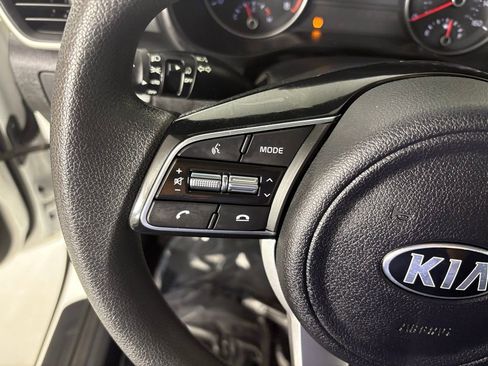 Used 2022 Kia Sportage LX image 19