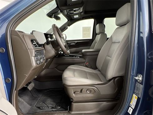 Used 2025 Chevrolet Tahoe LT w/ Sun And Tow Package image 20